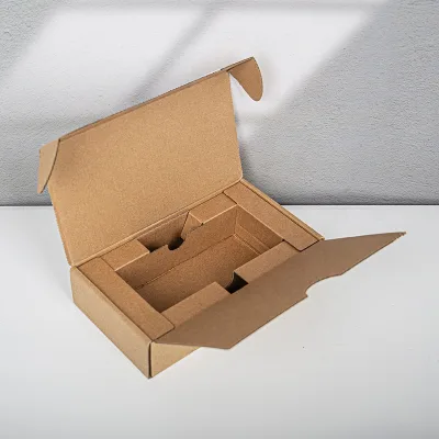 Custom Logo Printing Luxury Cotton Gift Power Bank Charger Packaging Box with Silk Screen Printing and Tray
