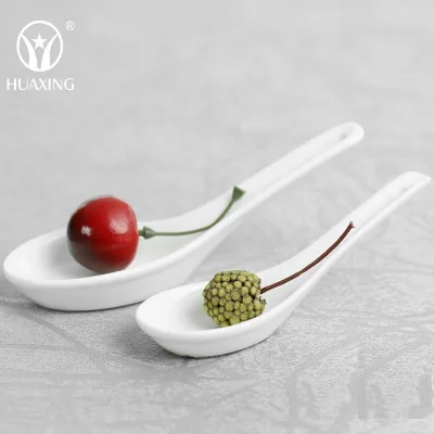 Different Kinds of Flatware White Porcelain Ceramic Soup Spoon with Korean Style
