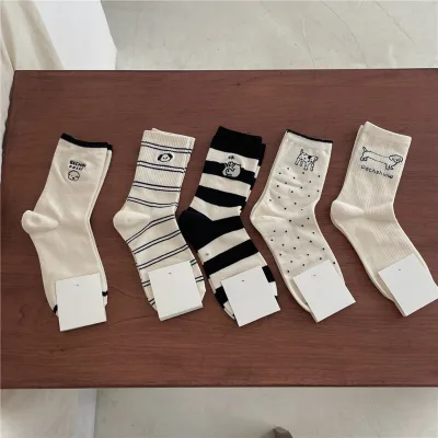 Wholesale Custom Ladies Cartoon Puppy Mid Calf Socks Striped Dots Dog Embroidery Soft Cotton Casual Socks