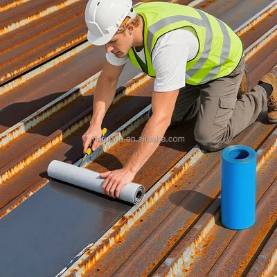 Insulated Waterproof Roll for Roofs Blocks Heat and Prevents Leaks