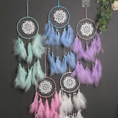 Middle Feather Dreamcatchers Girl Heart Pendant Solid Feather Dream Catcher for Home Decorative