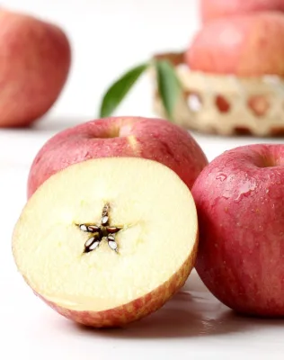 Chinese Shandong Delicious Juicy Big Red Fuji Apple