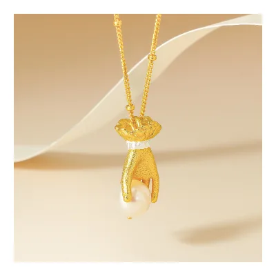 Italian Filigree Jewelry S925 Sliver Pearl Necklace with Exquisite Craftsmanship Pendant Designing a Pearl Palm Hand Fine Chains