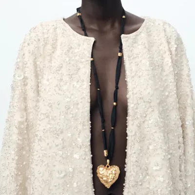 2024 New Arrival 2 Colors Luxury Style Love Carving Long Colored Cloth Necklace Exaggerated Trendy Extra Long Heart Necklaces