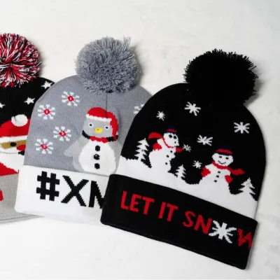 2024 New Design Jacquard Knitted Dome Warm and Windproof Christmas Hat With Led Lights
