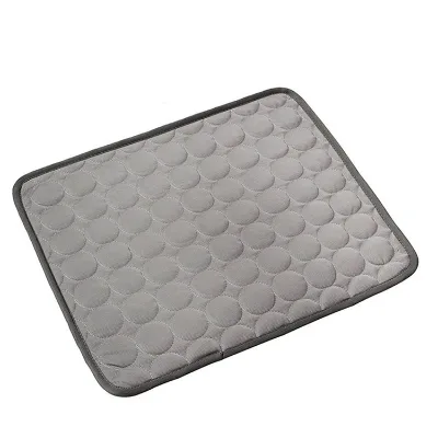 Different Sizes Summer Breathable Cats Pet Ice Silk Cooling Mat Portable Washable Pet Dog Cooling Blanket Cool Pet Pads