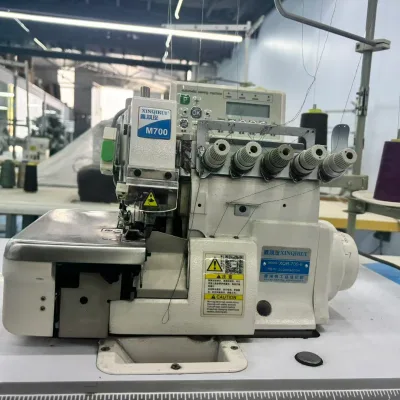 XINQIRUI M700 Industrial Metal Computerized Motor Triple Needle Overlock Stitch Safety Stitch Lock Sewing Machine Heavy Duty