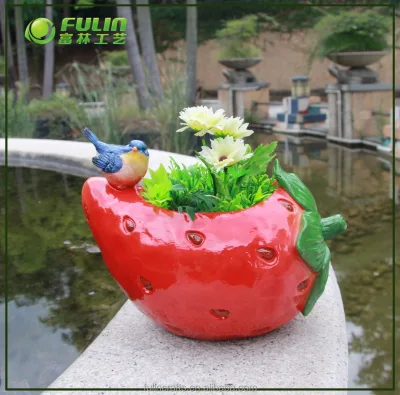 Handmade Waterproof Resin Strawberry-Shaped Art Deco Garden Ornament with Stand Environment-Friendly for Indoor/Outdoor Use