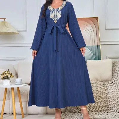 Hot Selling Traditional Arabic Solid Color Embroidered Bead Collar Flower Robe Muslim Clothing Middle East Fashion Dress