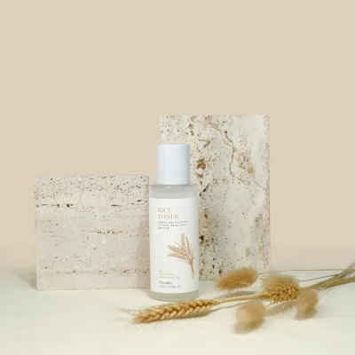 OEM Natural Rice Face Skin Toner Moisturizer Lightening Dark Spot Remover Toner Face Care Products Glowing Skin for Women
