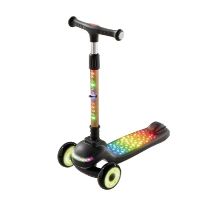 Factory-Wholesale Lightweight Children's Outdoor Kick Scooter with Lights Easy to Use PP Material 3 Wheels