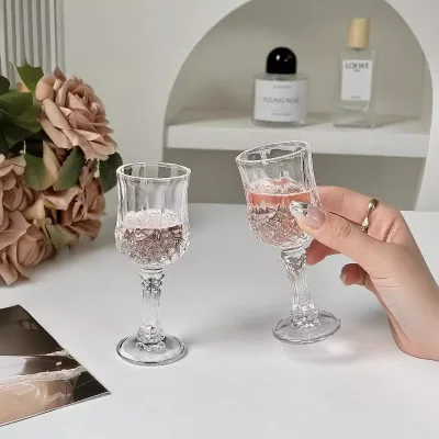 Mini Stem White Wine Glass, Cute Household Sip Glass, High-End Sweet Wine Glass for Women, Elegant and Stylish