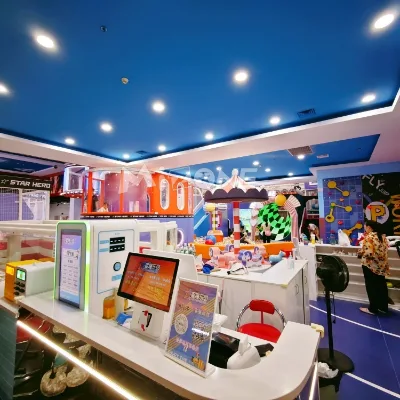 China Manufacturer Indoor Playground Equipment City Theme Naughty Castle Plastic Indoor Playground Maze Game