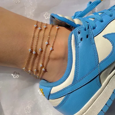 2024 Summer Hot Fashion Personality Fresh Beach Style Blue Flower Versatile Women's Stainless Steel Anklet