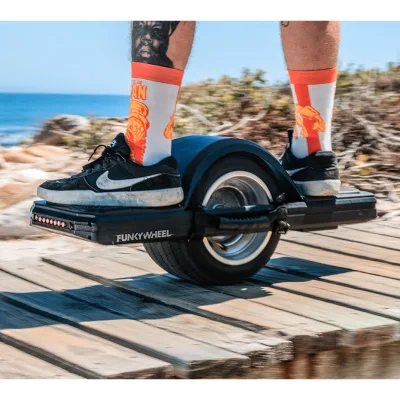 Vibration Resistant Battery Bin Electric Unicycle off Road with for Waterproof Aluminum Alloy Frame 120kg Load Capacity