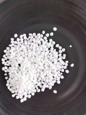 China Manufacturer Agriculture Ammonium Chloride 24% Nitrogen Fertilizer Anti-Caking Granule for Farm Use