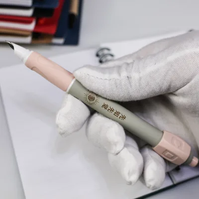 GemFully Manufacturer of Plastic Pen Reduce Stress Relief Products Value Click Pen Spinning Drumstick Shaped Custom logo Pen