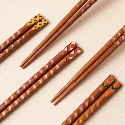Hot Sell Customized Eco-Friendly High Quality Japanese Style Chinese Bamboo Chopsticks Smooth Surface Customizable Size for