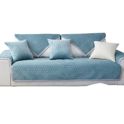 Couch Cover Thick Velvet Universal Elastic Sofa Cover for Living Room Slip-Resistant Sofa Cover Stretch Slipcover