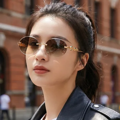 Women Rimless Oval Gradient Sunglasses Luxury Crystal Decor Metal Temple UV Protection Fashion Outdoor Driving Eyewear