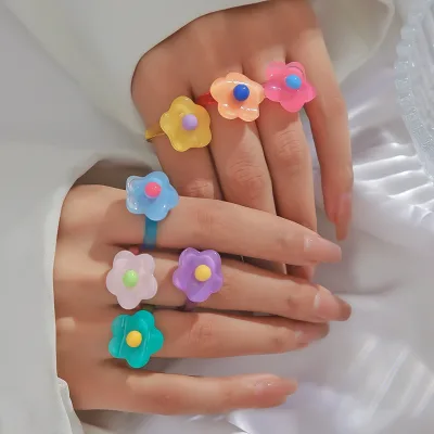 Summer New Arrival Fashion Ring Jewelry Colored Resin Cute Flower Ring for Women