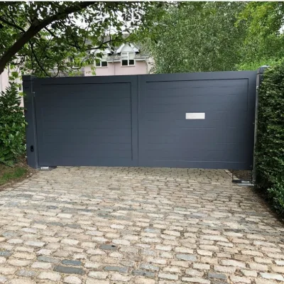 Modern Durable Eco-Friendly Dark Gray Matte Full Enclosed Aluminum Alloy Retractable Automatic Swing Privacy Outdoor Apartment