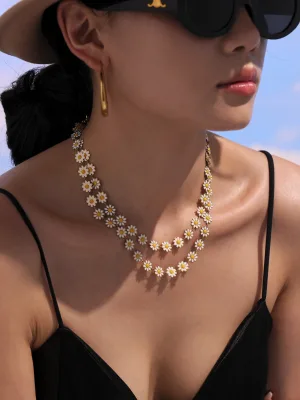 Fresh Summer Fashion Necklaces for Women Adorable Exquisite Stainless Steel Daisy Necklace New 18k Gold Plated Jewelry Wholesale