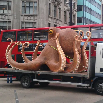 Famous Sculpture Art Statue Animal Fiberglass Octopus Sculpture