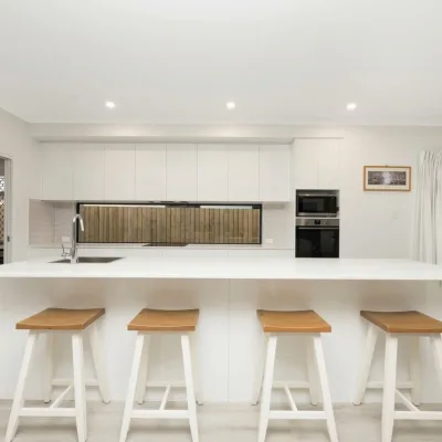 White Lacquer L Shape Modular Small Kitchen Unit Cabinet Designs