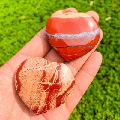 Wholesale High Quality Red jasper Crystal Loving Heart Polished Natural Healing Gemstone for Home Decoration and Holiday Gift
