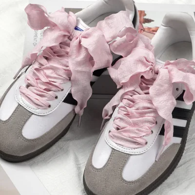 25mm Wide Flat Ruffled Polyester Shoelaces Black White Bubble-style China Compatible German Training Shoes Casual Sneakers