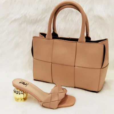 AB9062 Wholesales Ladies Shoe With Bag Sets  Matching Women Handbag With slippers Chain Purse Womens Sandals Trendy