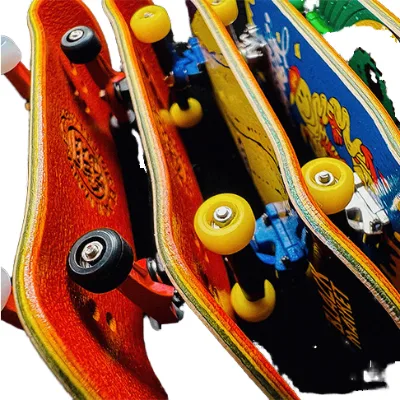 Wholesale Black Market High Speed Maple Skateboard Parts Wheels Finger Mini Accessories Retro Old School Youngsters 5 Layers