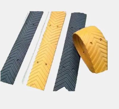 Yellow Black Cast Steel Speed Bump with High-Strength Rubber 35cm Width for Parking in Airports & Hospitals