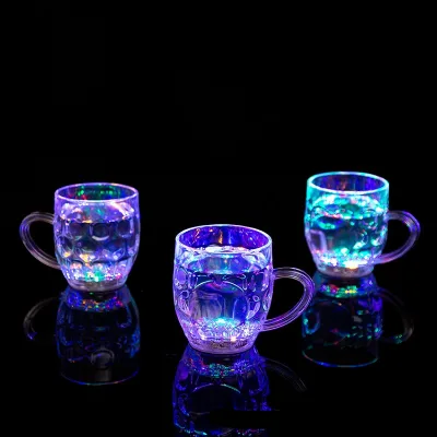 Hstyle Large Beer Mug Light up Cups LED Flash Light up Drinking Glasses Night Club Party Drink Tumblers Multicolor LED Tumblers