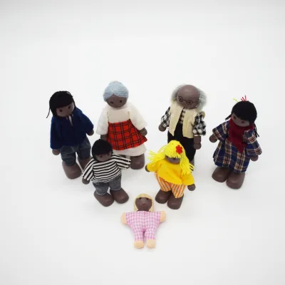 Hoye Crafts Lovely Design Pretend Play Figures Dolls African Wooden Dolls Family 7 Pieces Wooden Play House Family Set