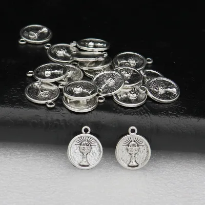 Holy Communion Chalice Pendant with IHS, Gold/Silver Round Catholic Charm for First Communion Baptism Gift