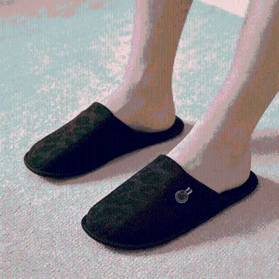 Breathable Mesh Panel Men's Mule Slippers Soft Lightweight Non-Slip Indoor House Shoes with Thick Sole for All-Season Comfort