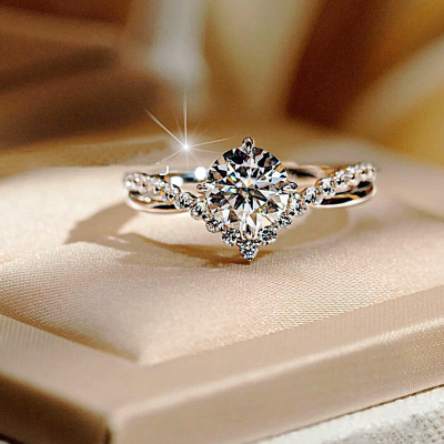 Coronation for love Engagement Proposal Wedding Ring Zircon Fashion Four Claws Crown V Ring Princess Aesthetic Models