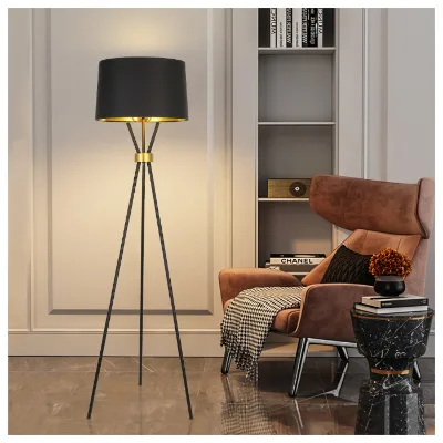 Vintage Loft Wooden Tripod Black Searchlight Head Standing Lamp Natural Wood Floor Lamp for Living Room