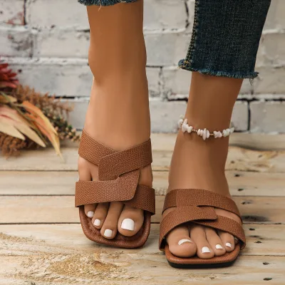 2025 African Fashion Solid Color Square Head Roman Slippers for Women Breathable Outdoor Ladies' Shoes
