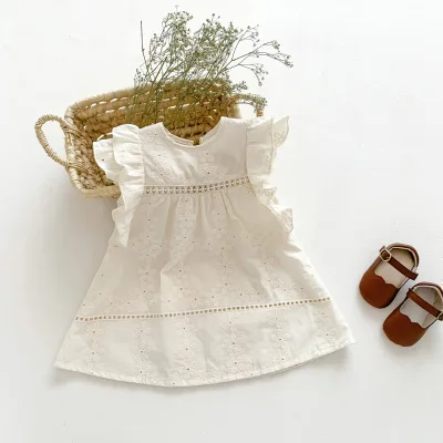 Girls' Summer Dress Sweet Children's Dress Girls Small Flying Sleeve Hollow Flower Skirt