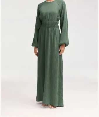2024 Long Dresses Women Muslim Elegant Dress Slim Fit Pleated Design Modest Muslim Dress