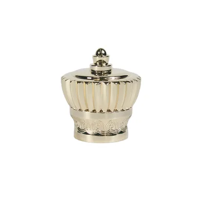Crown Shape Customized Golden Zinc-Alloy Metal Screw-On Push Pull Luxury Perfume Cap for Bottles and Personal Care Products
