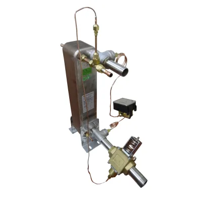 21+21kw Common Condenser of Dual Independent Working Refrigeration System Is Used to Heat 1 Ton Water From 15 to 50'C Per Hour