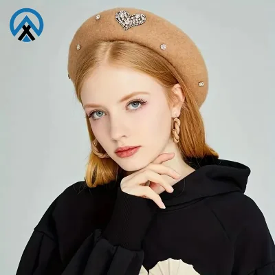 2026 New Fashion Preppy Casual Beret Hat for Women Wool Heart Rhinestone Design Knitted Pattern Denim Cashmere Material Winter