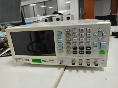 Industrial Benchtop LCR Digital Bridge ET3505 TFT LCD Display 0.1% Accuracy USB RS-485 Interfaces IP67 Protection for