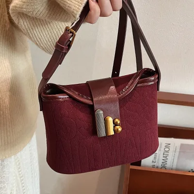 Fashion 2025 New Autumn and Winter Ladies Purses Vintage Brown Small Crossbody Bag for Women