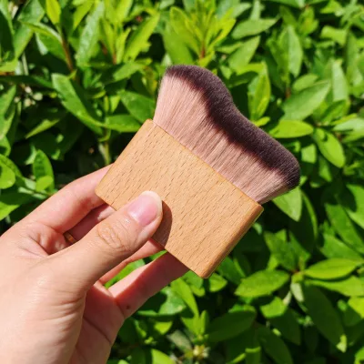 Multifunctional Soft-Bristle Body Brush Handle Vegan and Eco-friendly Makeup Brushes Contour Brush Blush Brush