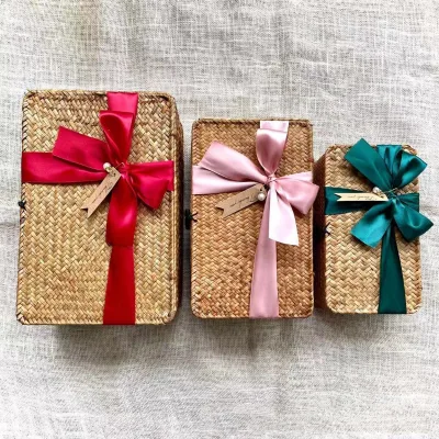 Handmade Bowknot Decor Rattan Woven Seagrass Storage Baskets for Wedding Gift Boxes